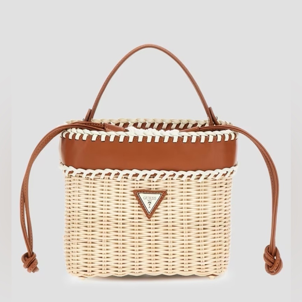 New Guess Sveiney Straw Bucket Bag
